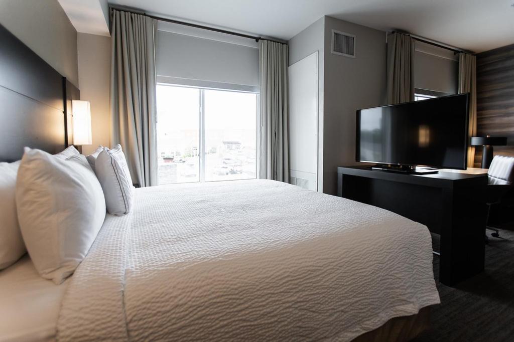 By Marriott Midtown Tulsa